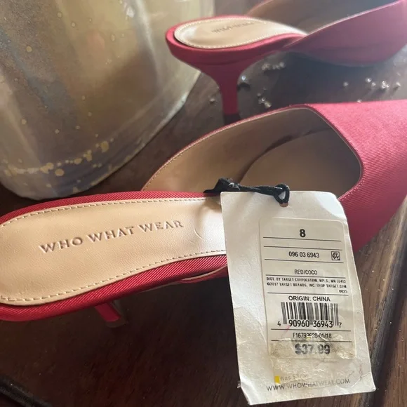 Who What Wear red fabric kitten heels mules sandals - Picture 3 of 7